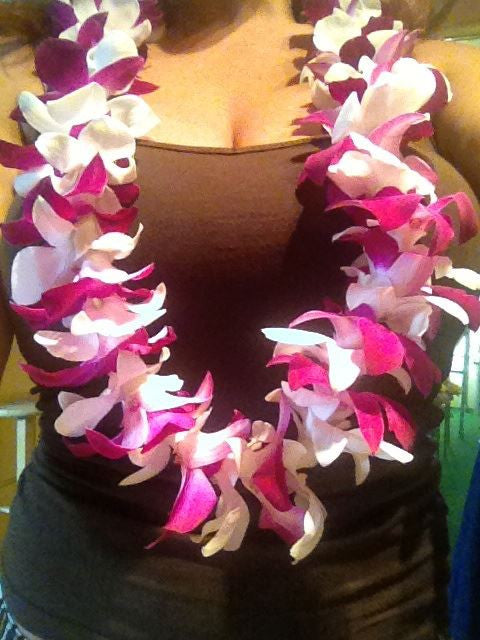 We Make Leis!! – Nicola Flora