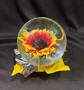 【中古】 Sunflower at Christmas ThePearlfishers Sunflower in a Globe – Nicola Flora