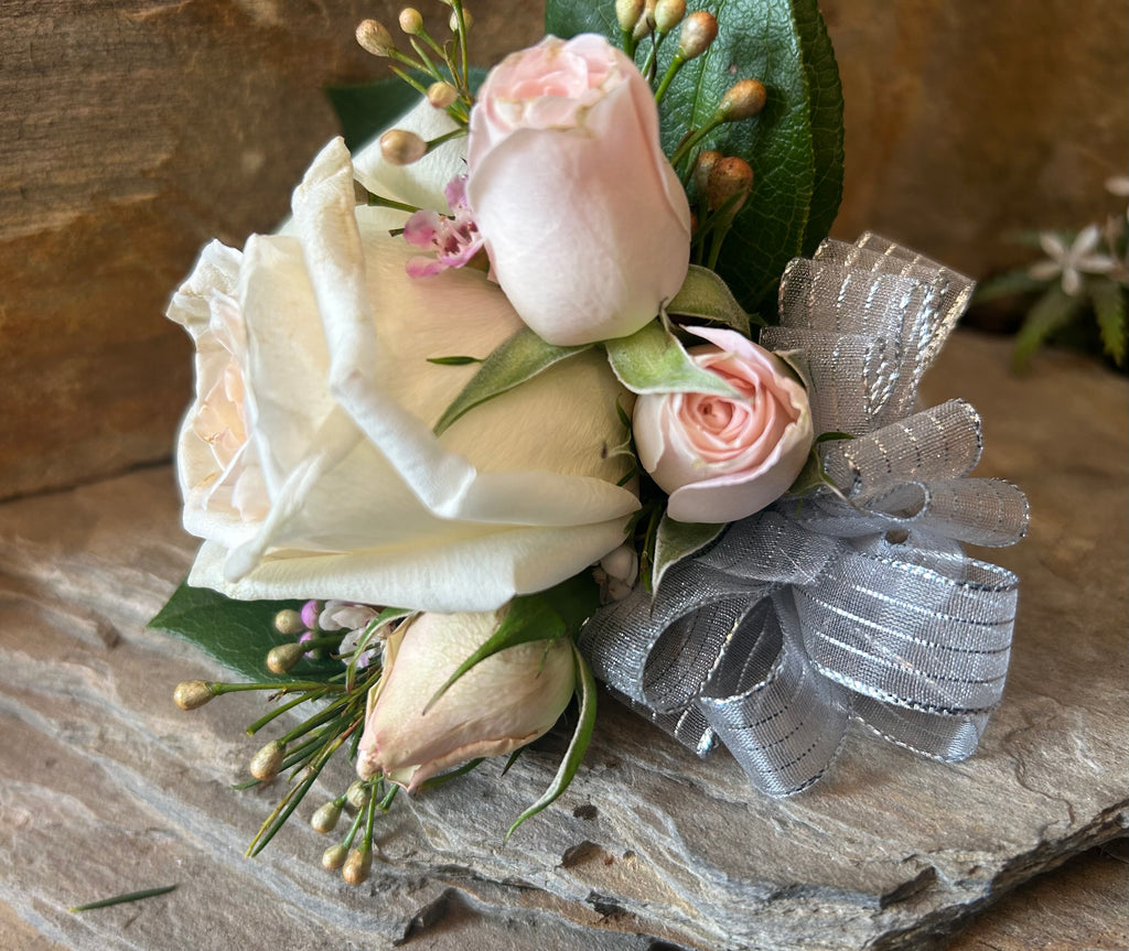 Corsage (Pin on or Wrist) Nicola Flora Corsage (Pin on or Wrist) Nicola Flora