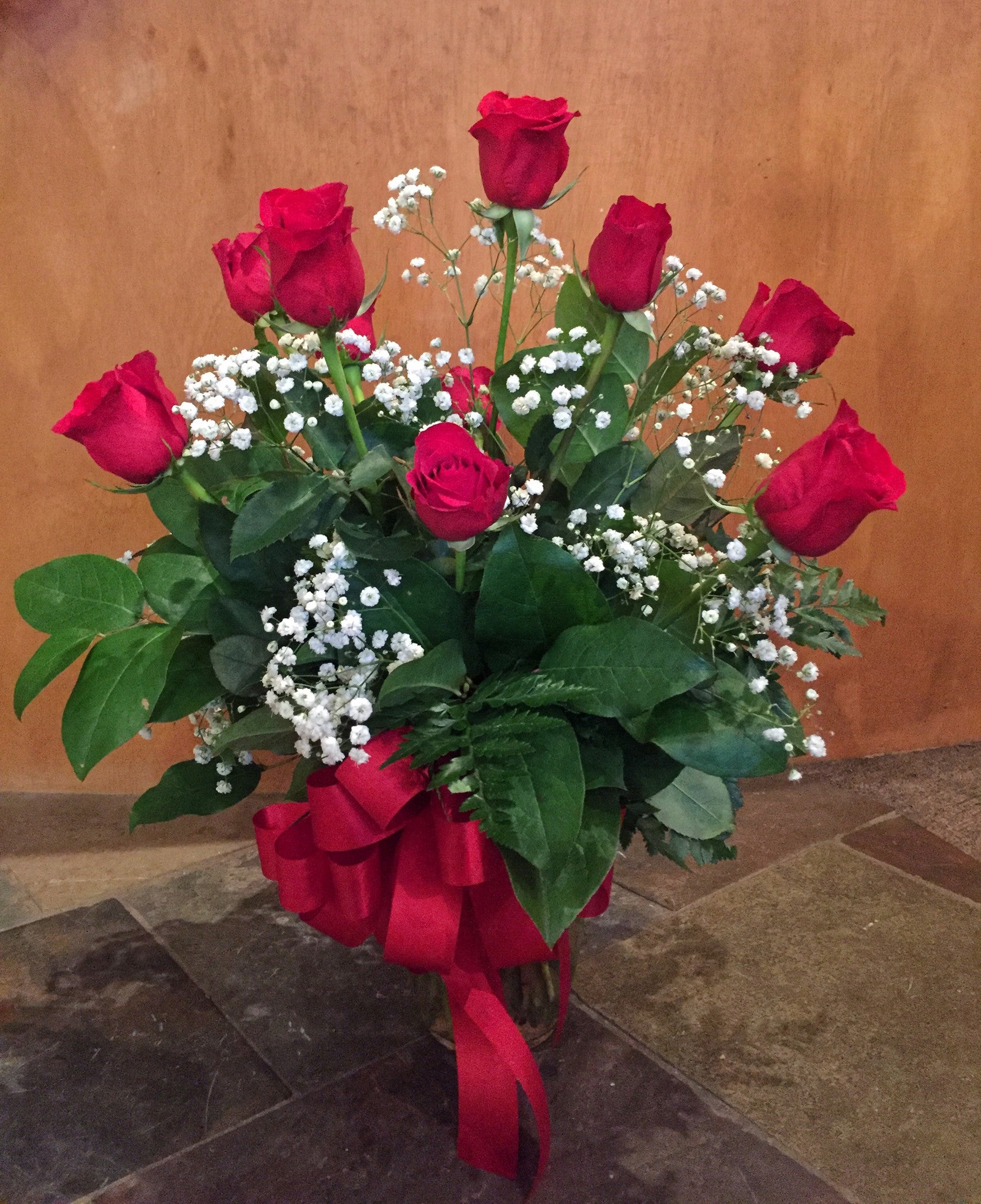 Classic Red Roses - 1 Dozen